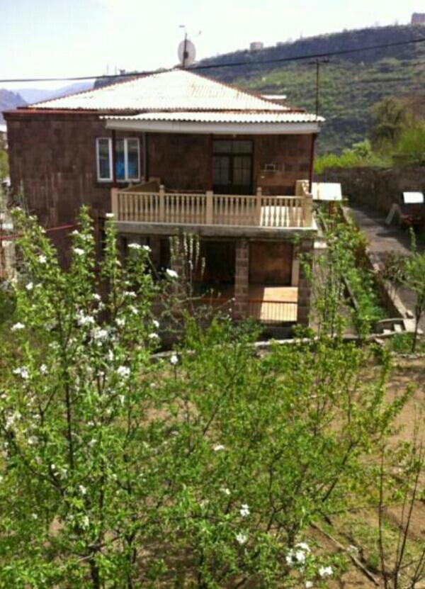 Guest House In Alaverdi Exterior photo